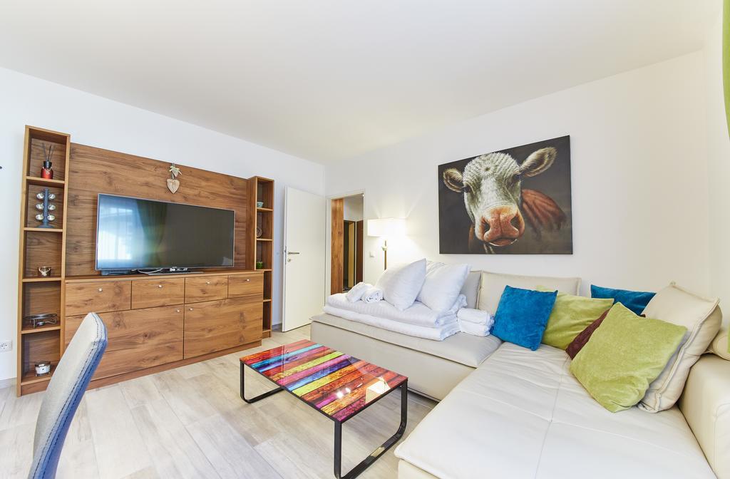 Diamond Apartment *